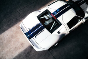 Autozubehör Produktfotografie Ford GT in einem Industrieloft fotografiert von Sascha Hoecker in Berlin