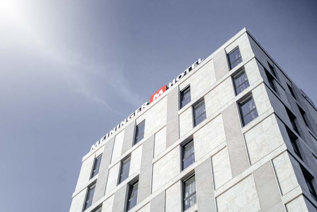 Dokumentation der Gebäudeautomation im Meininger Hotel Berlin von Sascha Hoecker