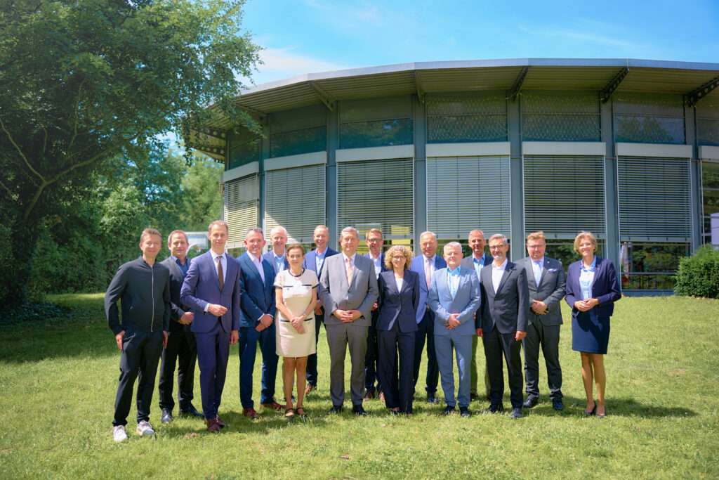 Gruppenbild der Verbraucherschutzministerkonferenz 2026 in Potsdam